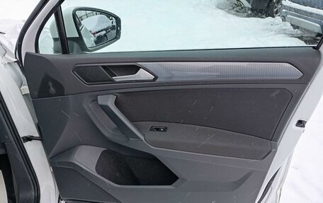 Volkswagen Tiguan II, 2021 год, 3 440 000 рублей, 18 фотография