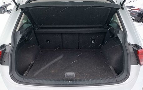 Volkswagen Tiguan II, 2021 год, 3 440 000 рублей, 20 фотография