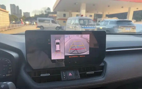 Toyota RAV4, 2024 год, 3 860 004 рублей, 13 фотография