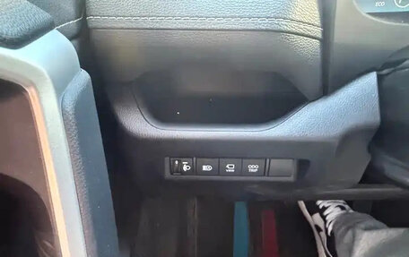 Toyota RAV4, 2024 год, 3 860 004 рублей, 14 фотография