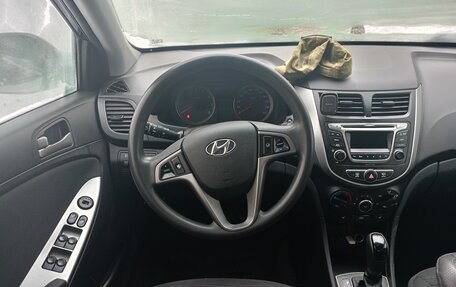 Hyundai Solaris II рестайлинг, 2015 год, 950 000 рублей, 6 фотография