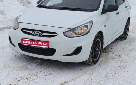 Hyundai Solaris II рестайлинг, 2013 год, 540 000 рублей, 2 фотография