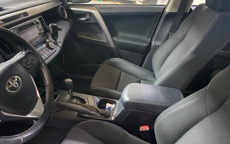 Toyota RAV4, 2019 год, 2 550 000 рублей, 3 фотография