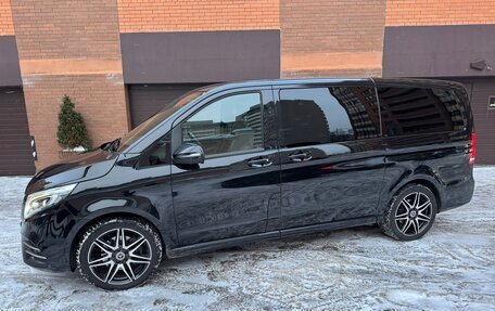 Mercedes-Benz V-Класс, 2018 год, 4 490 000 рублей, 8 фотография