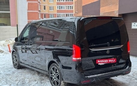 Mercedes-Benz V-Класс, 2018 год, 4 490 000 рублей, 7 фотография