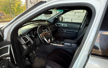 Ford Explorer VI, 2012 год, 1 800 000 рублей, 7 фотография