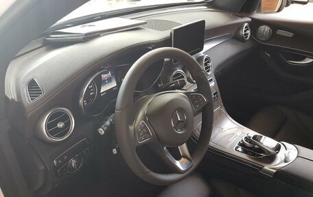 Mercedes-Benz GLC, 2017 год, 3 300 000 рублей, 6 фотография