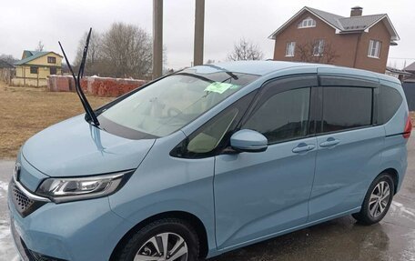 Honda Freed II, 2021 год, 2 000 000 рублей, 6 фотография