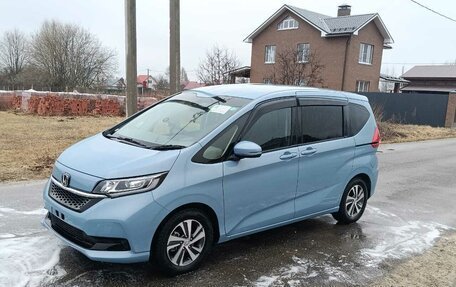 Honda Freed II, 2021 год, 2 000 000 рублей, 2 фотография