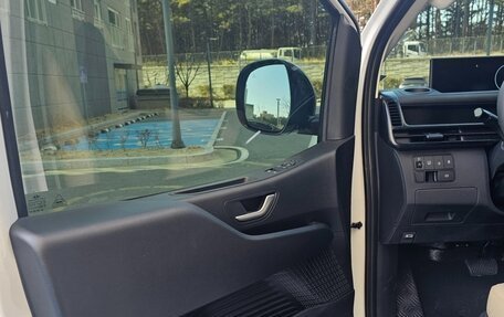 Hyundai Staria, 2025 год, 9 990 000 рублей, 4 фотография