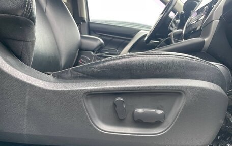 Mitsubishi Pajero Sport III рестайлинг, 2020 год, 3 550 000 рублей, 8 фотография