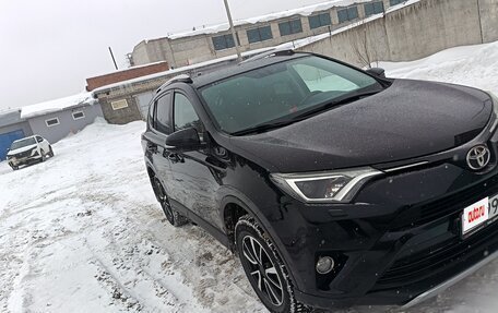Toyota RAV4, 2017 год, 2 150 000 рублей, 3 фотография