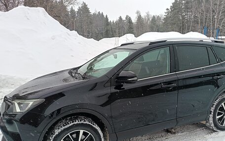 Toyota RAV4, 2017 год, 2 150 000 рублей, 6 фотография