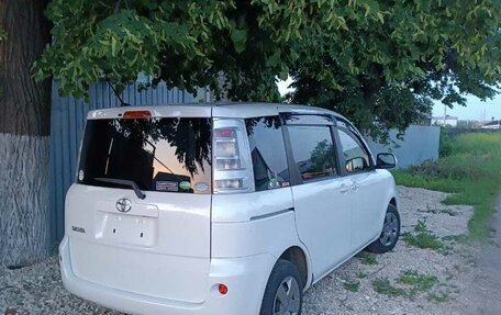 Toyota Sienta I, 2014 год, 995 000 рублей, 2 фотография