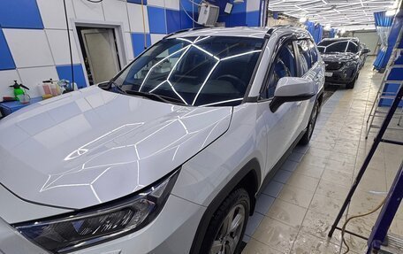 Toyota RAV4, 2022 год, 3 190 000 рублей, 2 фотография