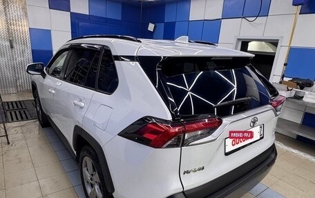 Toyota RAV4, 2022 год, 3 190 000 рублей, 3 фотография