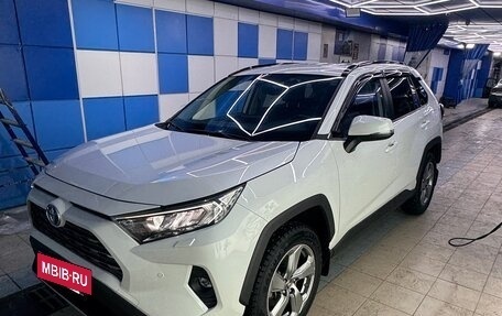 Toyota RAV4, 2022 год, 3 190 000 рублей, 5 фотография