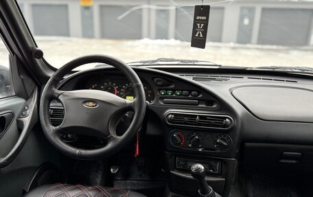 Chevrolet Niva I рестайлинг, 2004 год, 330 000 рублей, 7 фотография