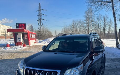 Toyota Land Cruiser Prado 150 рестайлинг 2, 2010 год, 2 700 000 рублей, 2 фотография