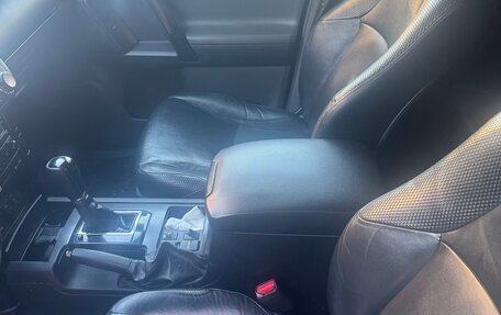 Toyota Land Cruiser Prado 150 рестайлинг 2, 2010 год, 2 700 000 рублей, 8 фотография