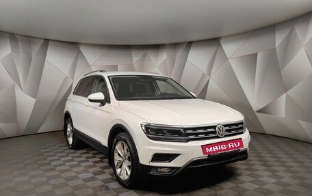 Volkswagen Tiguan II, 2018 год, 2 475 000 рублей, 3 фотография