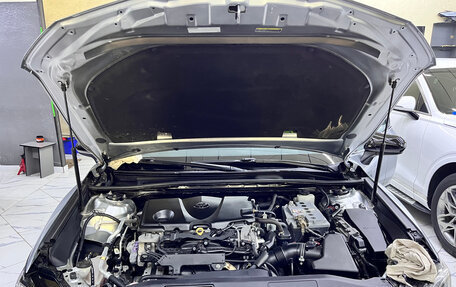 Toyota Camry, 2019 год, 1 950 000 рублей, 7 фотография