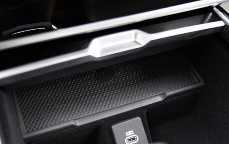 Land Rover Range Rover IV рестайлинг, 2025 год, 26 475 000 рублей, 26 фотография