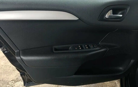 Citroen C4 II рестайлинг, 2017 год, 999 000 рублей, 19 фотография