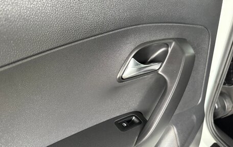 Volkswagen Polo VI (EU Market), 2018 год, 1 100 000 рублей, 19 фотография