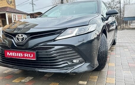 Toyota Camry, 2018 год, 2 700 000 рублей, 1 фотография