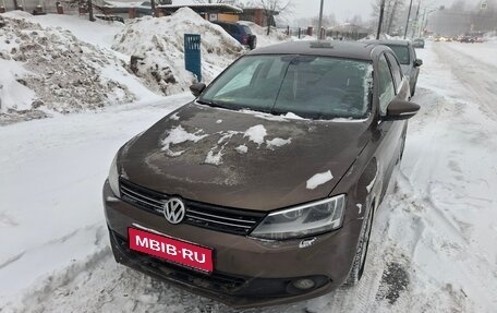 Volkswagen Jetta VI, 2012 год, 580 000 рублей, 1 фотография