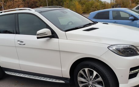 Mercedes-Benz M-Класс, 2015 год, 2 600 000 рублей, 2 фотография