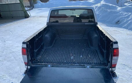 Nissan NP300, 2012 год, 840 000 рублей, 5 фотография