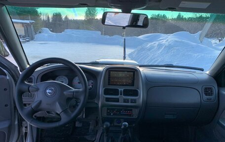 Nissan NP300, 2012 год, 840 000 рублей, 4 фотография