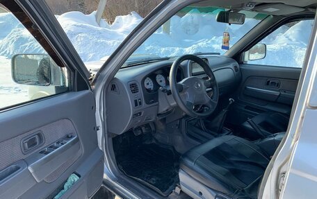 Nissan NP300, 2012 год, 840 000 рублей, 8 фотография