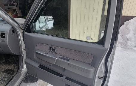 Nissan NP300, 2012 год, 840 000 рублей, 10 фотография