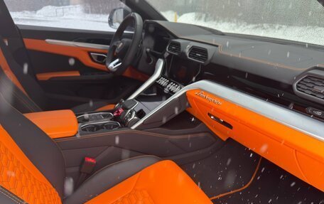 Lamborghini Urus I, 2022 год, 28 900 000 рублей, 25 фотография