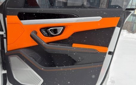 Lamborghini Urus I, 2022 год, 28 900 000 рублей, 26 фотография