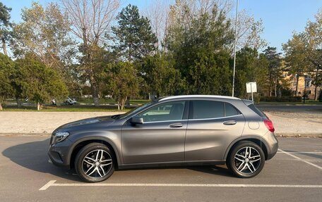 Mercedes-Benz GLA, 2015 год, 1 800 000 рублей, 3 фотография