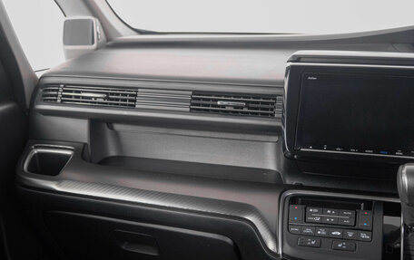 Honda Stepwgn IV, 2019 год, 2 199 000 рублей, 13 фотография