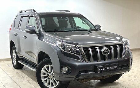 Toyota Land Cruiser Prado 150 рестайлинг 2, 2014 год, 3 385 000 рублей, 3 фотография