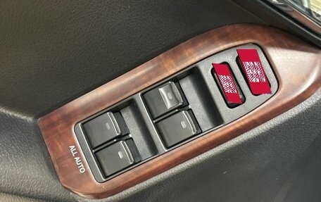 Toyota Land Cruiser Prado 150 рестайлинг 2, 2014 год, 3 385 000 рублей, 17 фотография