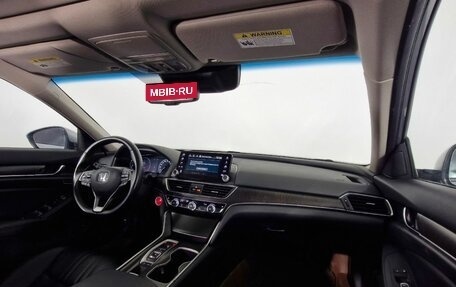 Honda Accord IX рестайлинг, 2018 год, 2 490 000 рублей, 13 фотография