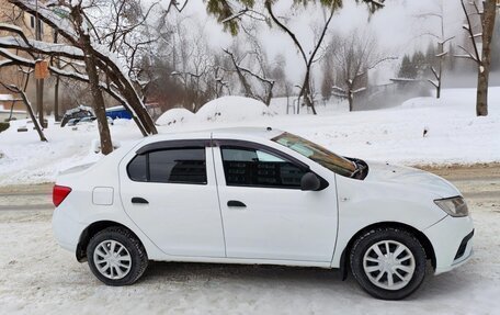 Renault Logan II, 2020 год, 700 000 рублей, 1 фотография