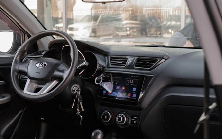 KIA Rio III рестайлинг, 2013 год, 800 000 рублей, 10 фотография