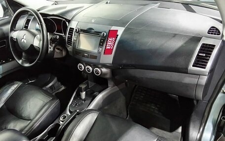 Mitsubishi Outlander III рестайлинг 3, 2006 год, 948 000 рублей, 10 фотография