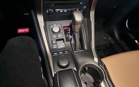 Lexus NX I, 2015 год, 2 250 000 рублей, 10 фотография