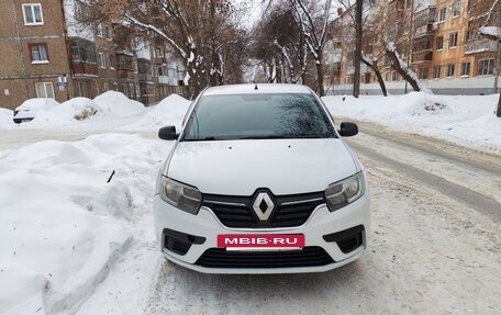 Renault Logan II, 2020 год, 700 000 рублей, 6 фотография