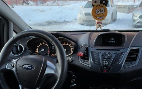 Ford Fiesta, 2016 год, 880 000 рублей, 8 фотография