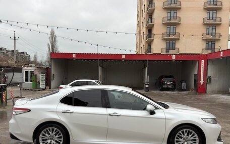 Toyota Camry, 2019 год, 2 900 000 рублей, 5 фотография